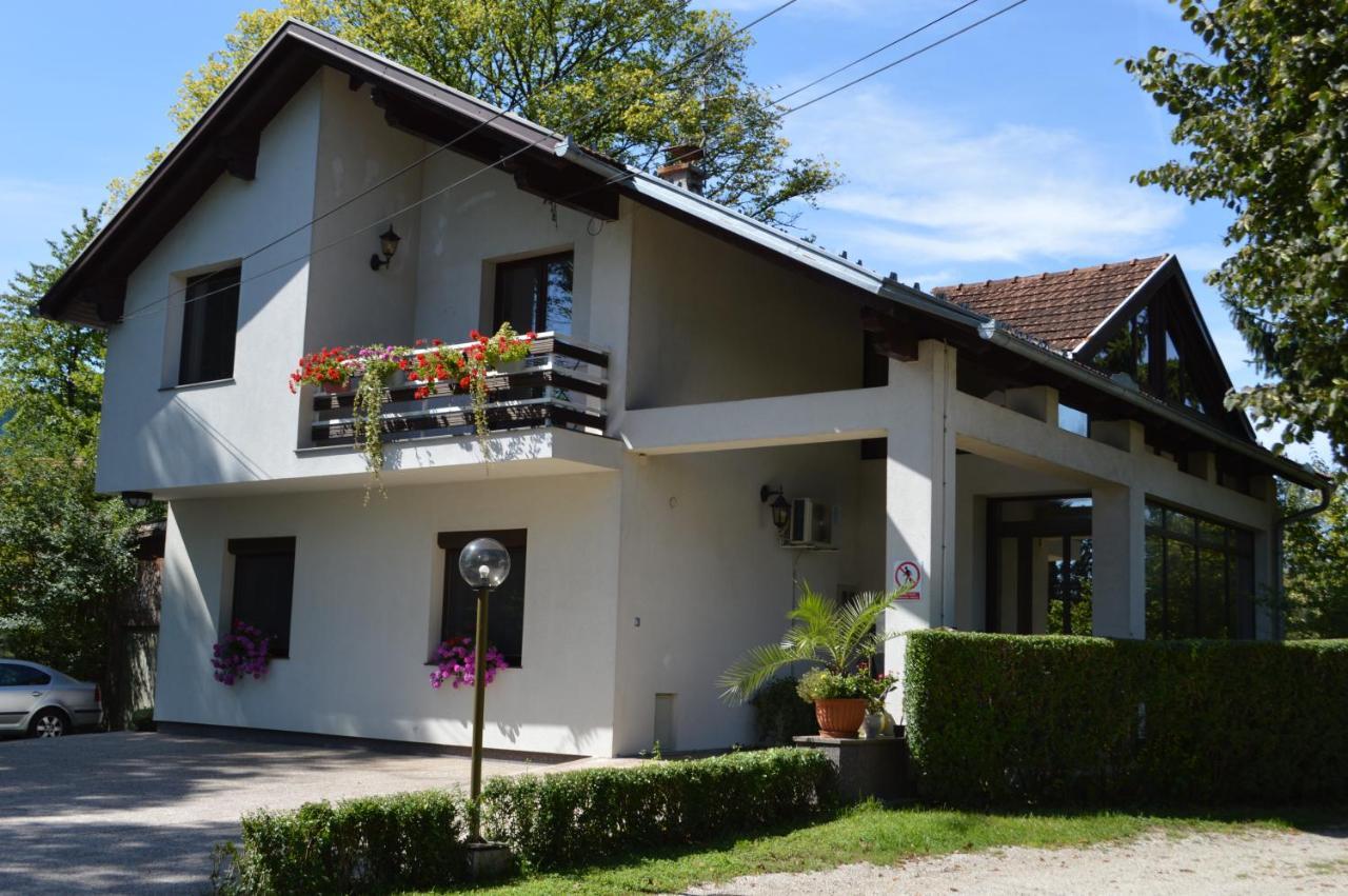 Villa My Island Bihać Buitenkant foto