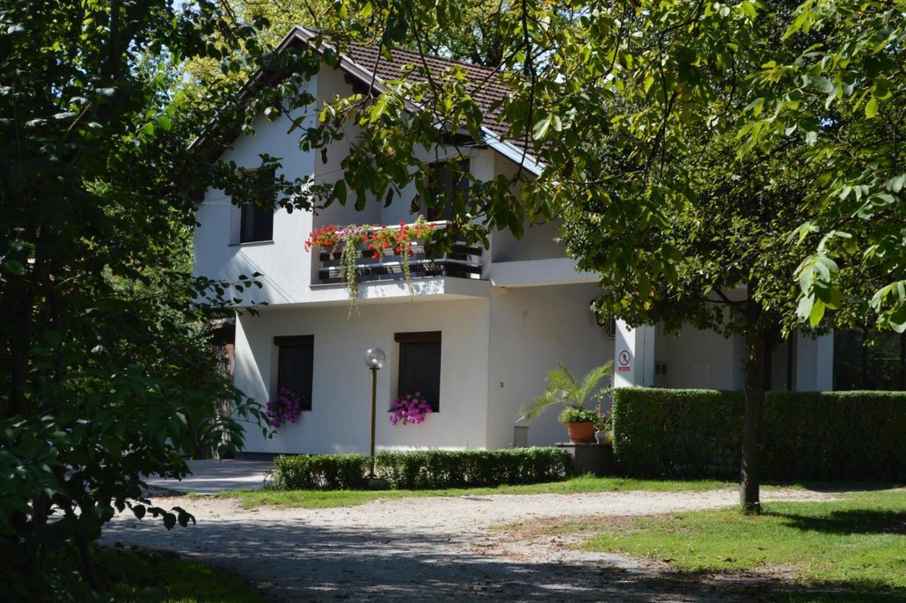 Villa My Island Bihać Buitenkant foto